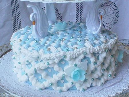 PIECE-MONTEE 2 ETAGES